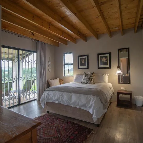 C'est La Vie, hotel in Howick