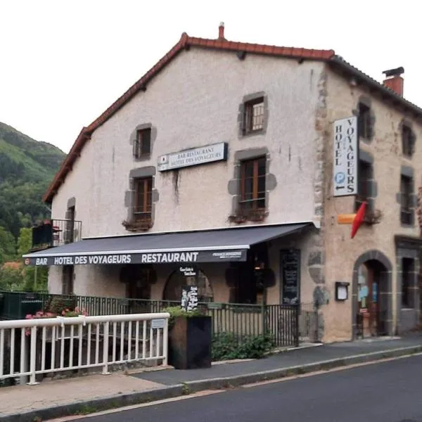 Hôtel des Voyageurs、Ferrières-Saint-Maryのホテル