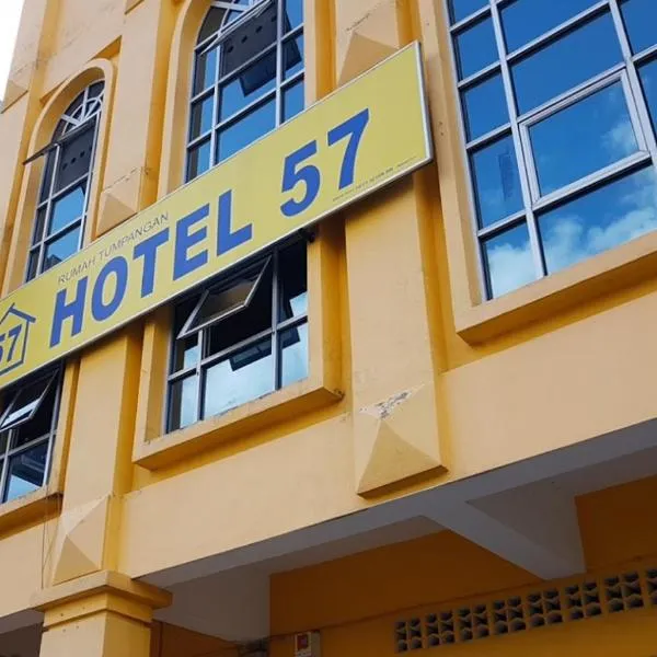Fifty Seven Inn, hotel v destinaci Batu Pahat