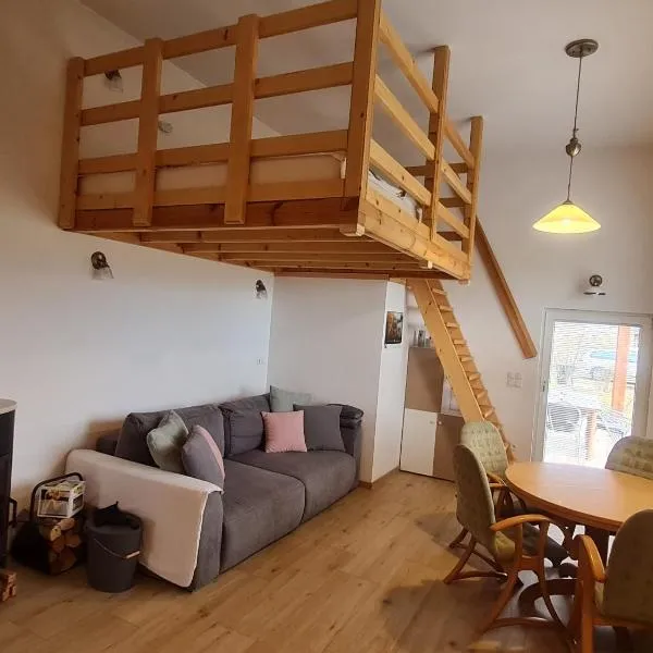 APARTMA RANČ LUŽE, hotel v destinaci Kranj