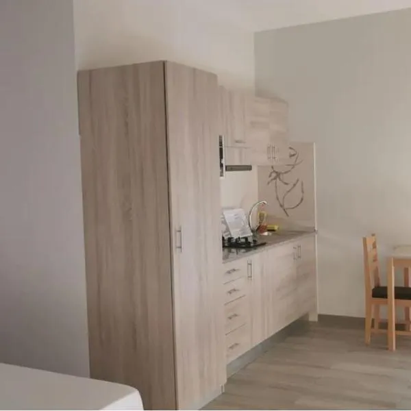 Ellen Apartamento T0 - Inforsal, khách sạn ở Espargos