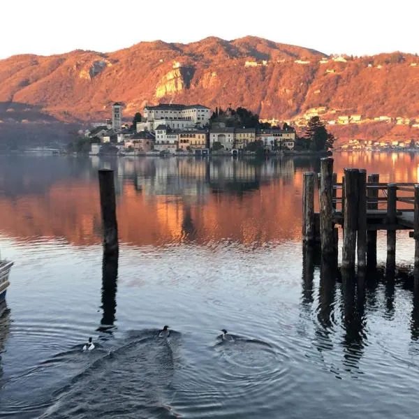 Appartamento vacanze al lago Orta San Giulio, hotel v destinaci Orta San Giulio