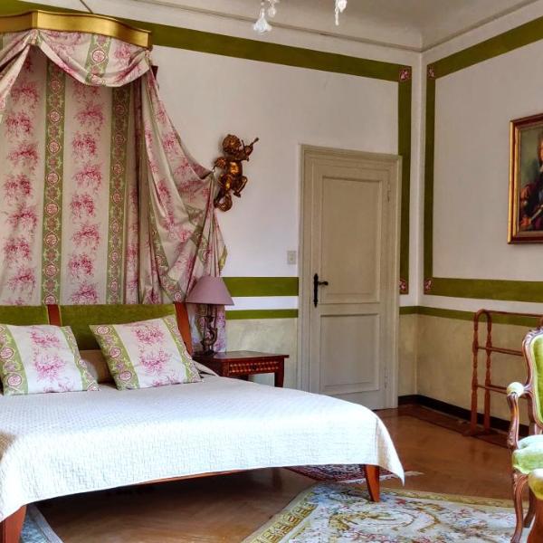 Charming large palazzo in center Venice for up to 9 people