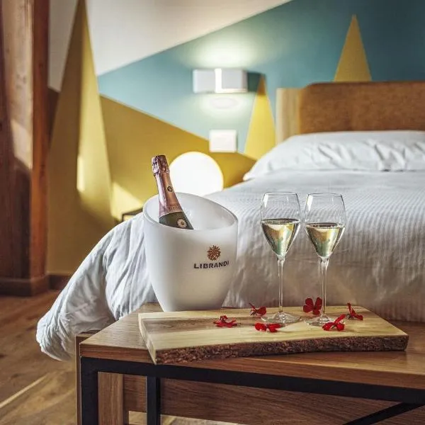 Chalet Lago, Hotel in Taverna