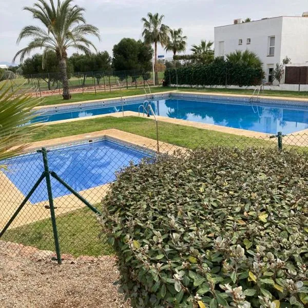 Apartamento El Toyo, hotel en Almería