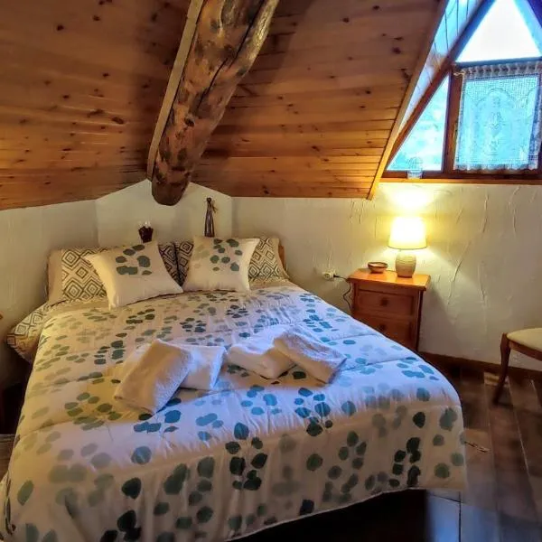APARTAMENTO MUY CÉNTRICO con VISTAS - El Niuet de Sort, hotel in Sort