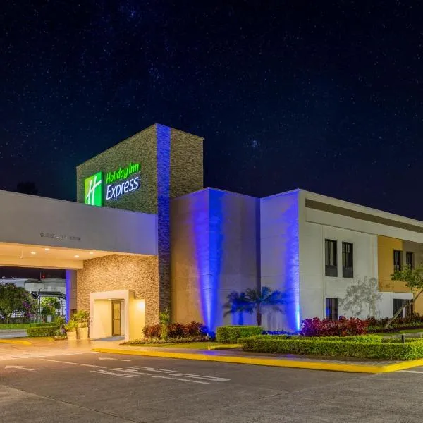 Holiday Inn Express San Jose Costa Rica Airport by IHG, hotell i Alajuela