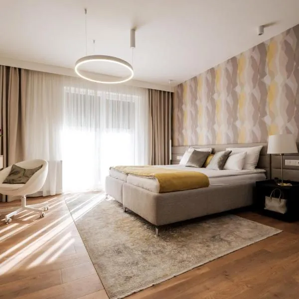 Adele Apartments, ξενοδοχείο στο Πετς