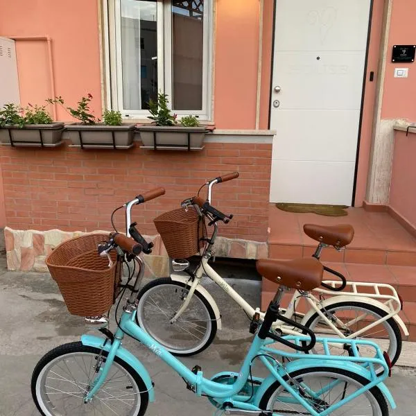 FlyHouse Fiumicino, ξενοδοχείο στο Φιουμιτσίνο