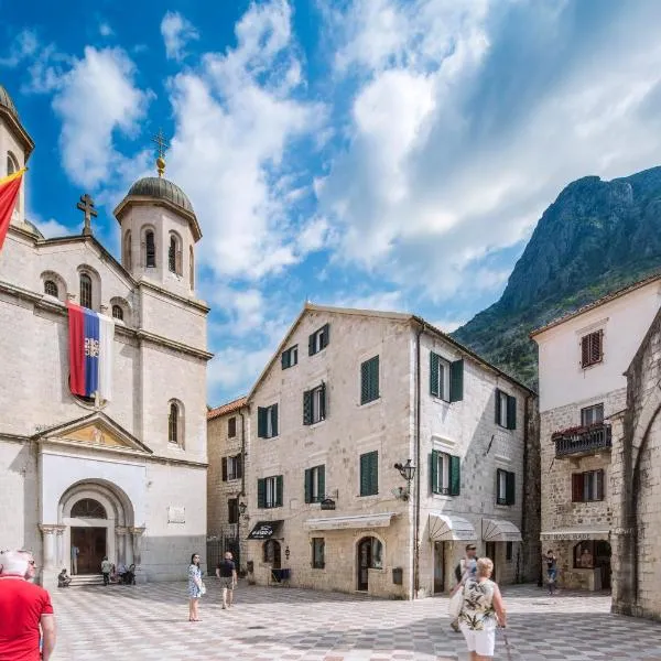 CENTRUM HOSTEL, hotel din Kotor