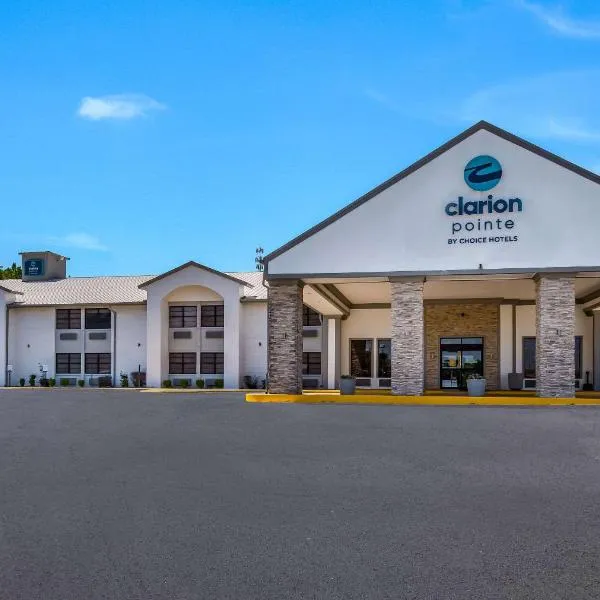 Clarion Pointe Marshall, hotel v destinaci Marshall