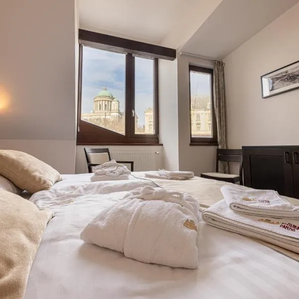 Bazilika alatt Panzió, hotel in Esztergom