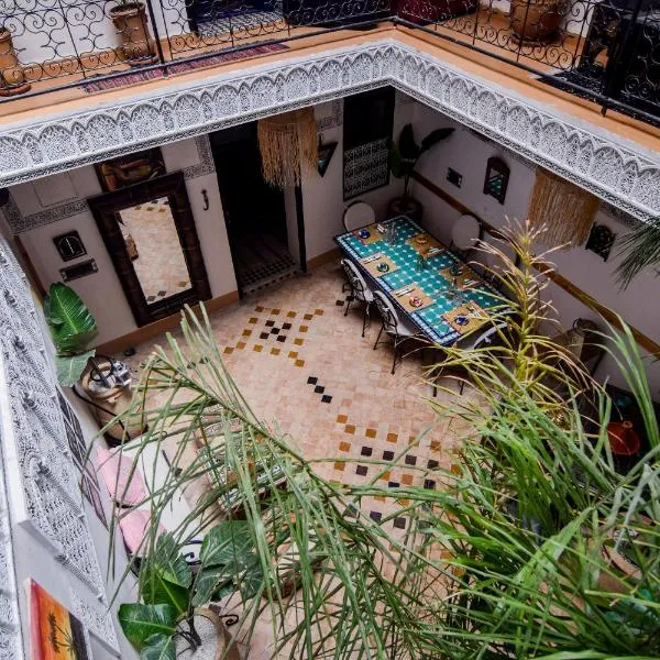 Riad Vis Ta Vie, hotel in Marrakesh