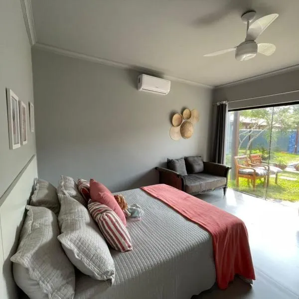 5 suítes Búzios frente Mar ! Piscina , casa NOVA, hotel sa Búzios