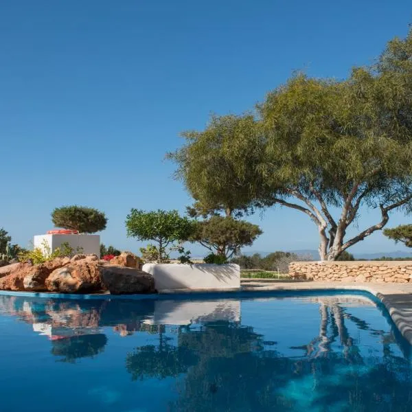 Apartamentos Vista Vedrá, hotel in La Savina