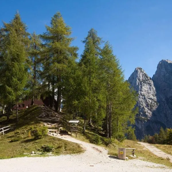 Erjavčeva mountain hut at Vršič pass, hotel in Kranjska Gora