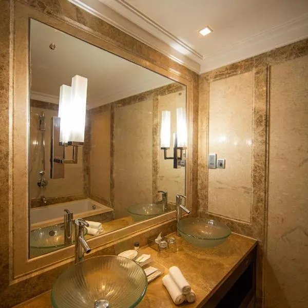 Holiday Inn Cochin by IHG, hotel u gradu Kočin