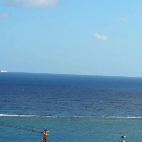 Coastal Beauty - Beautiful Penthouse Condo in Ocho Rios, ξενοδοχείο σε Ocho Rios