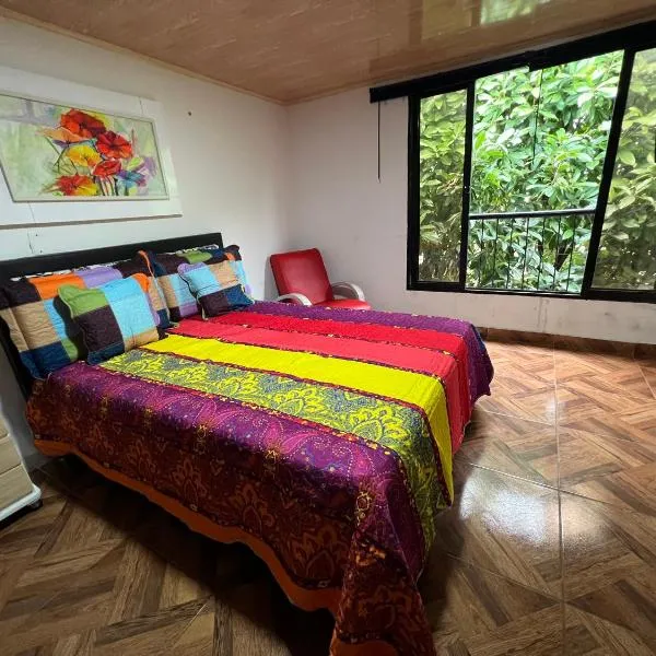 JORDAN 301 ENONOMICO APARTAMENTO BIEN UBICADO, CAPACIDAD 6 PERSONAS,، فندق في إباغويه