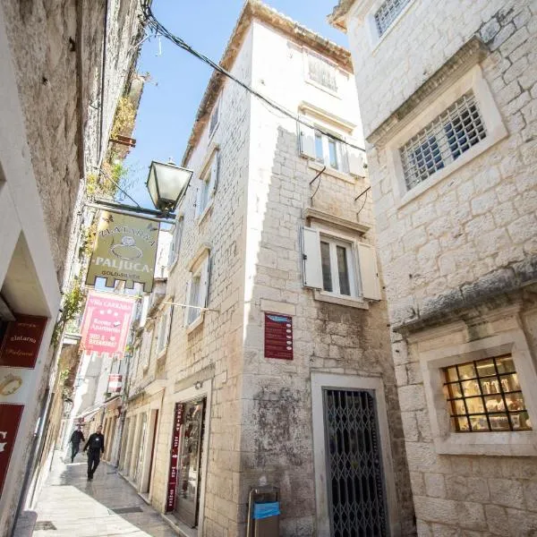 Stephane City Vibe Suites, hotel in Trogir