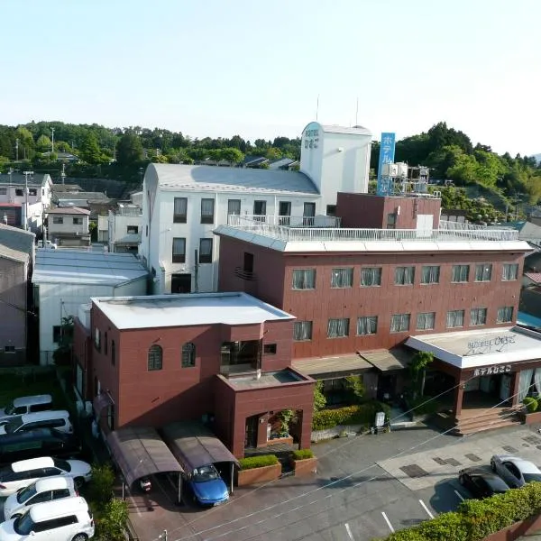 ホテルひさご, hotel en Tomioka