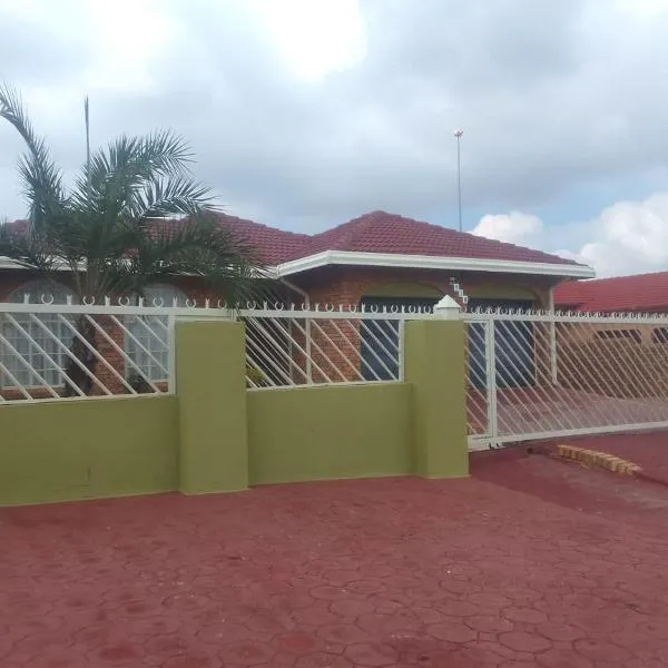 Bambati residence, Hotel in Soshanguve