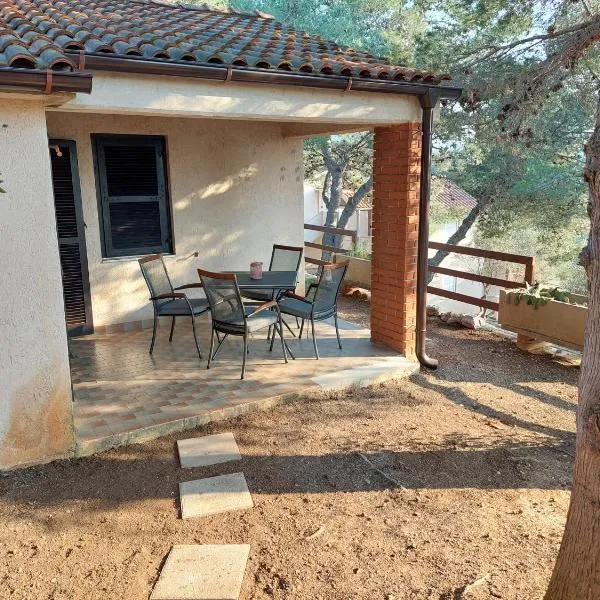 Gavza Joy, Hotel in Cres