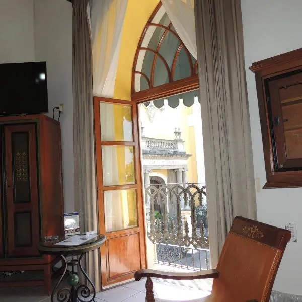 Hotel Concierge Plaza Colima, ξενοδοχείο σε Κολίμα