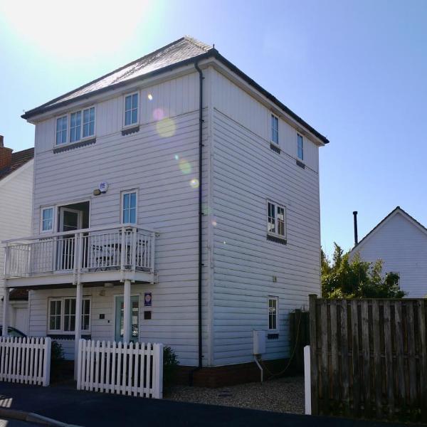 The Salty Dog holiday cottage, Camber Sands