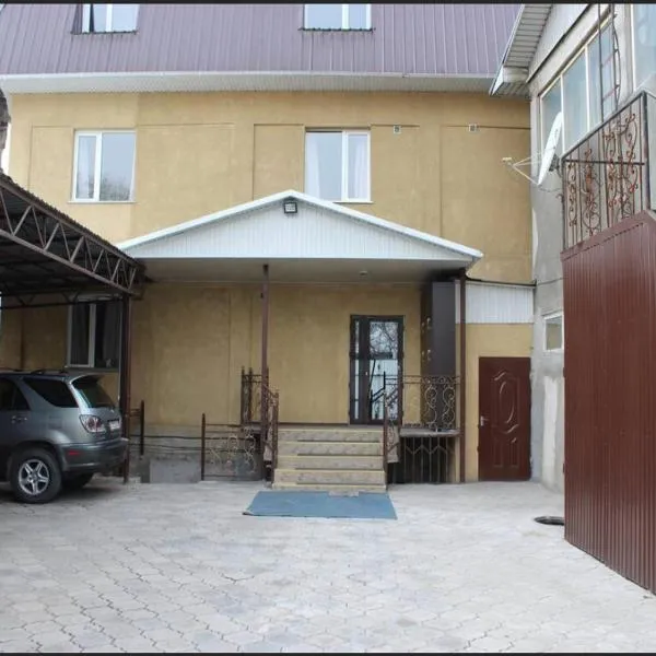 Adilet Fatima Guest House, ξενοδοχείο σε Bishkek