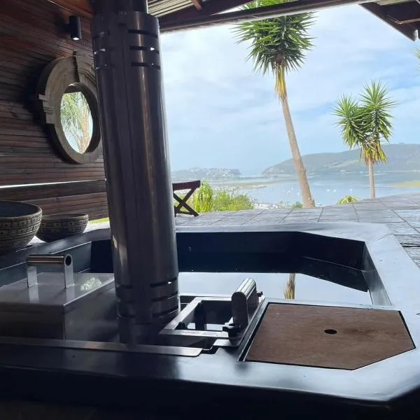 Knysna Lodge - Self Catering Unit with Woodfired Hot Tub, hotel in Knysna
