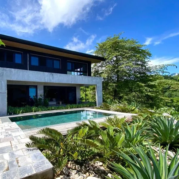 THEA Resort & Retreats - Santa Teresa, hotel sa Santa Teresa Beach