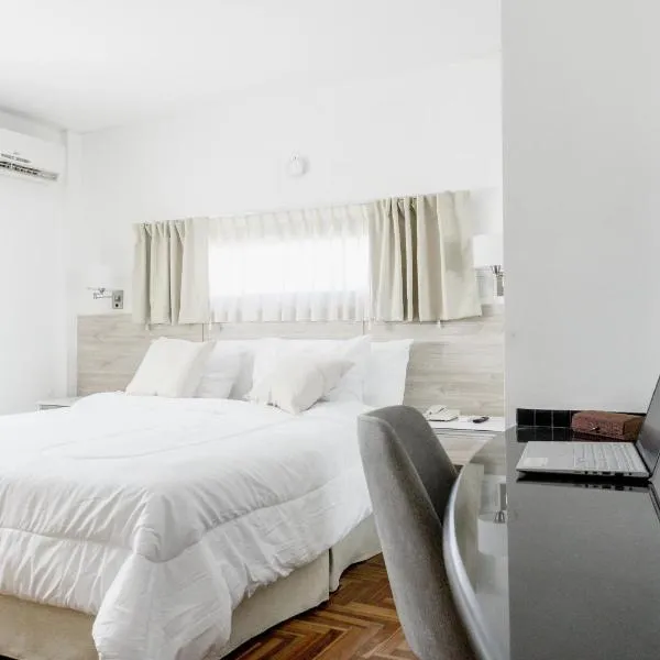 Mediterráneo Hotel y Spa, hotel em Rosário