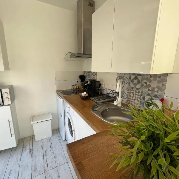 Studio proche de la plage de l'almanarre, hotell i Hyères