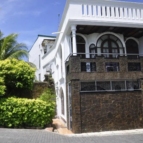 Fort de 19 Villa - Galle Fort，高爾的飯店