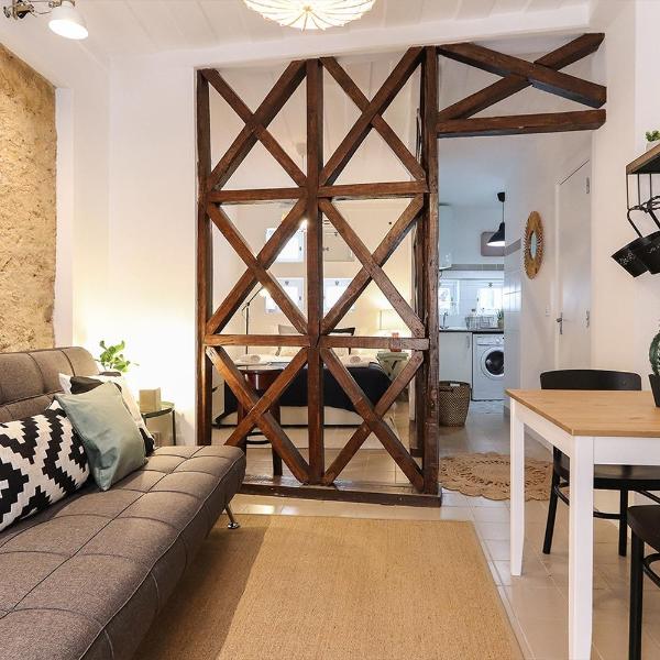 Golden Castle Studio by Homing
