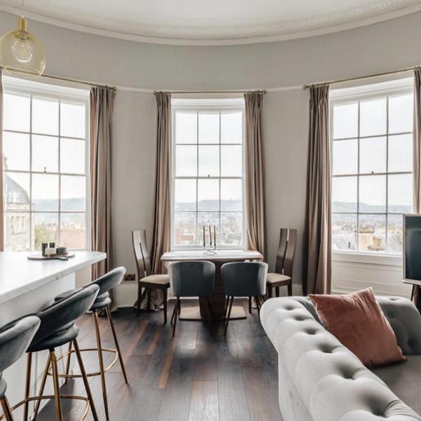 The Portland Apartment - Georgian Building with parking, Bath