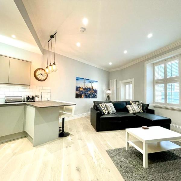Gorgeous 2BR & Central Edinburgh Bolt-hole, Edinburgh