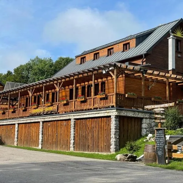 Inovecká Chata, hotel v destinaci Trenčianske Jastrabie