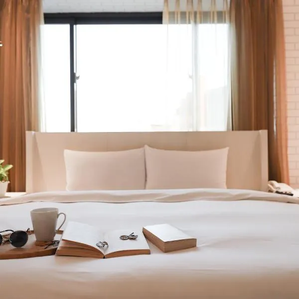 Anho Chew Hotel, hotel in Luodong