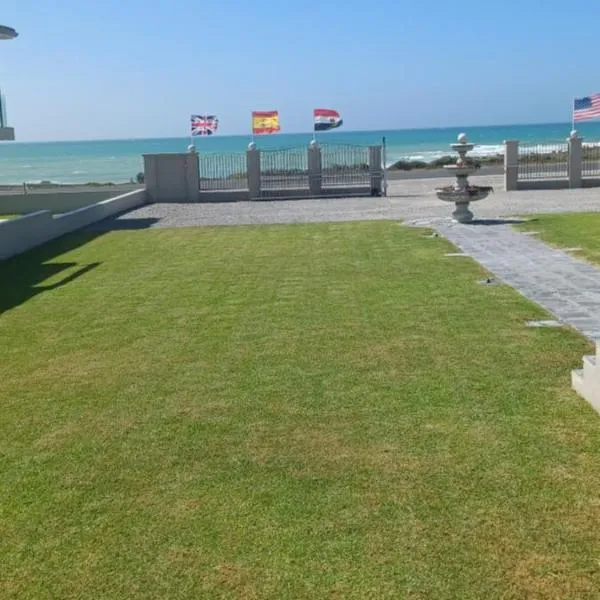 Chateau de Marine Boutique Hotel, hotel em Struisbaai