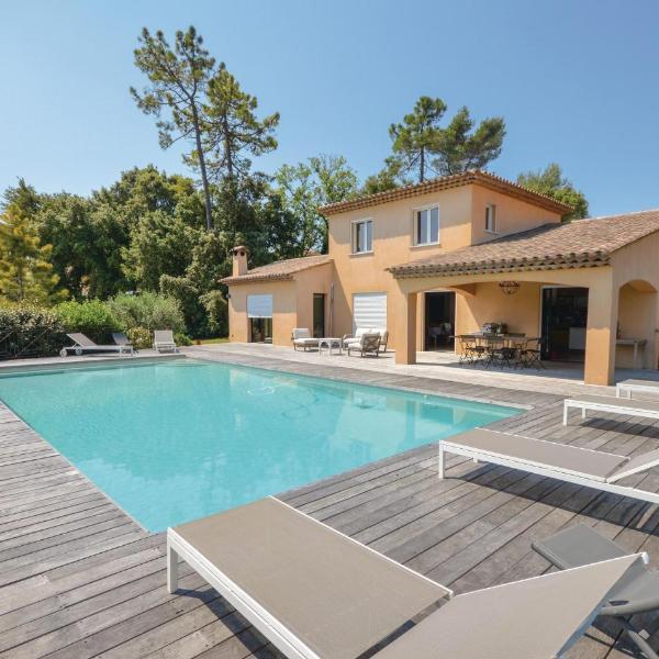 Nice Home In Montauroux With 4 Bedrooms, Wifi And Private Swimming Pool