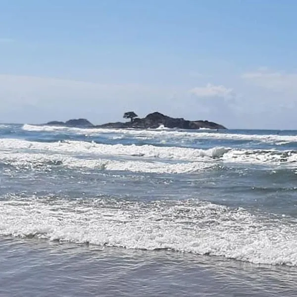 Apartamento quadra da praia - Pitangueiras Guarujá, hotel v destinaci Guarujá