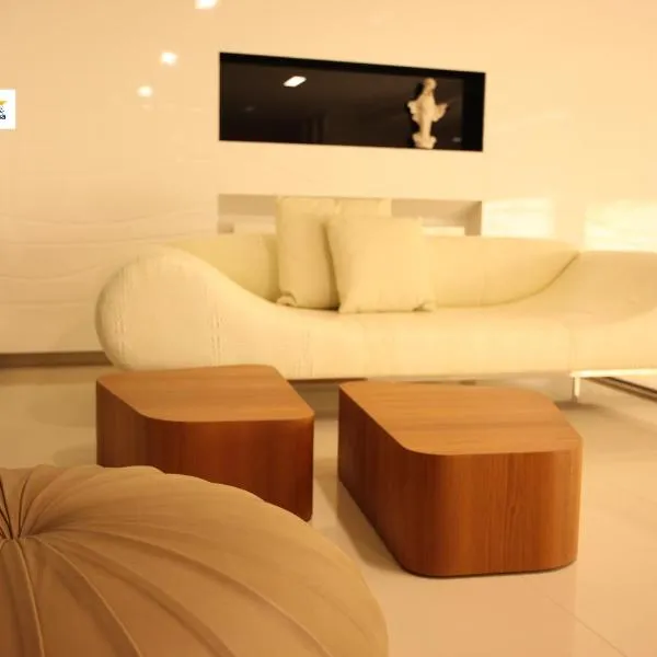 赢酒店，位于默主歌耶的酒店