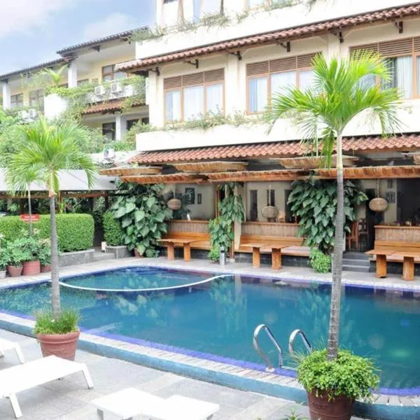 Mutiara Hotel and Convention, hotel v destinaci Bandung