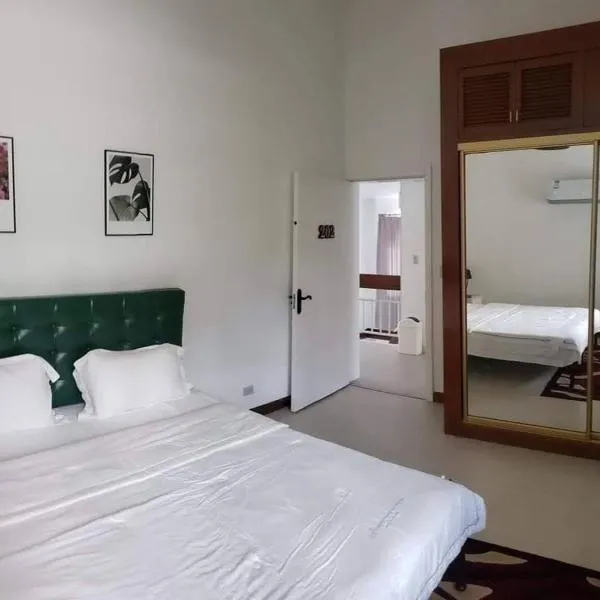 Summer Stay，位于加拉班的酒店