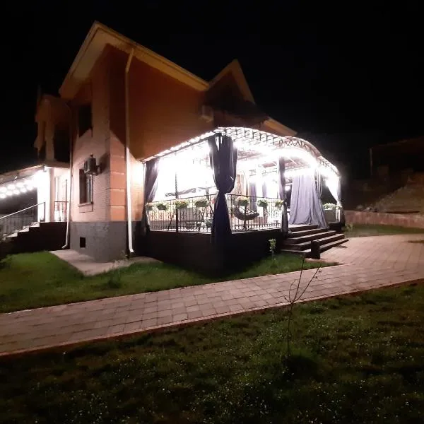 CryptoHotel.Club, hotel in Alma-Ata