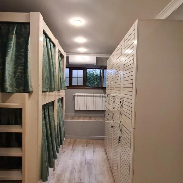 Home Boutique Hostel, hotel in Baku