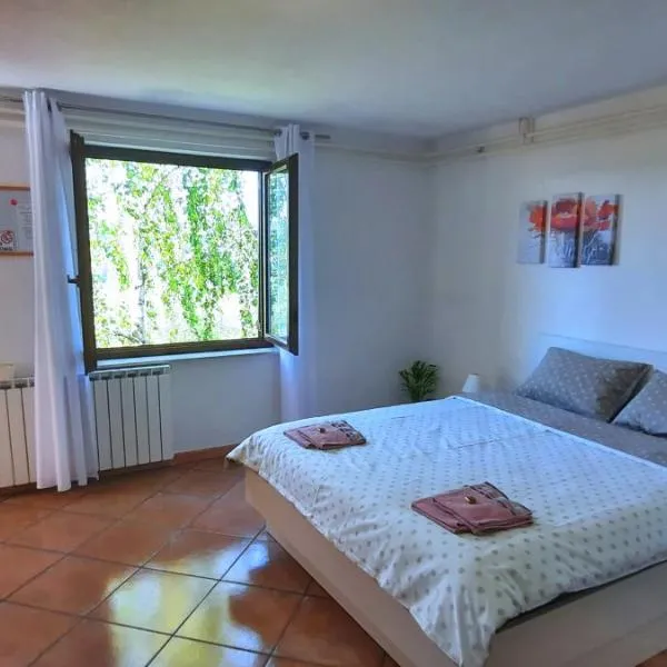 Apartment Burja with Olive Grove & Salt Pans View, Hotel in Portorož