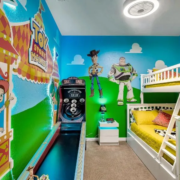 Magical Adventure Condo w Waterpark near Disney No Resort Fees、オーランドのホテル